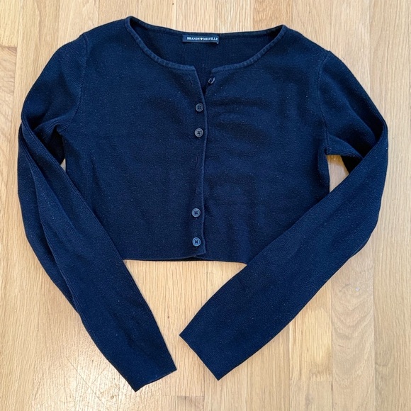 Brandy Melville Black Cropped Cardigan (Missing Buttons) - Picture 3 of 6